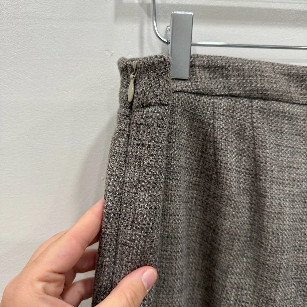Talbots Italian Wool Blend Tapered Ankle Pants Tan Size 8 - Picture 7 of 9